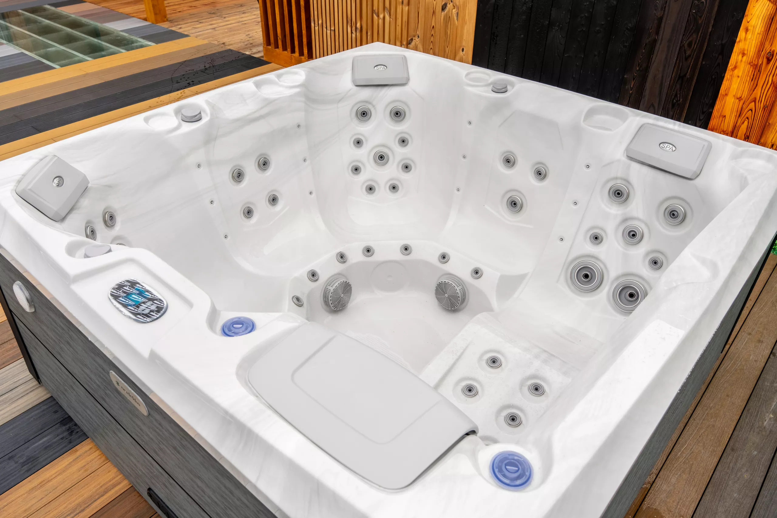 Jacuzzi ogrodowe Nordekka M-3552 6 osobowe, 46 dysz, 1 leżanka - Image 11